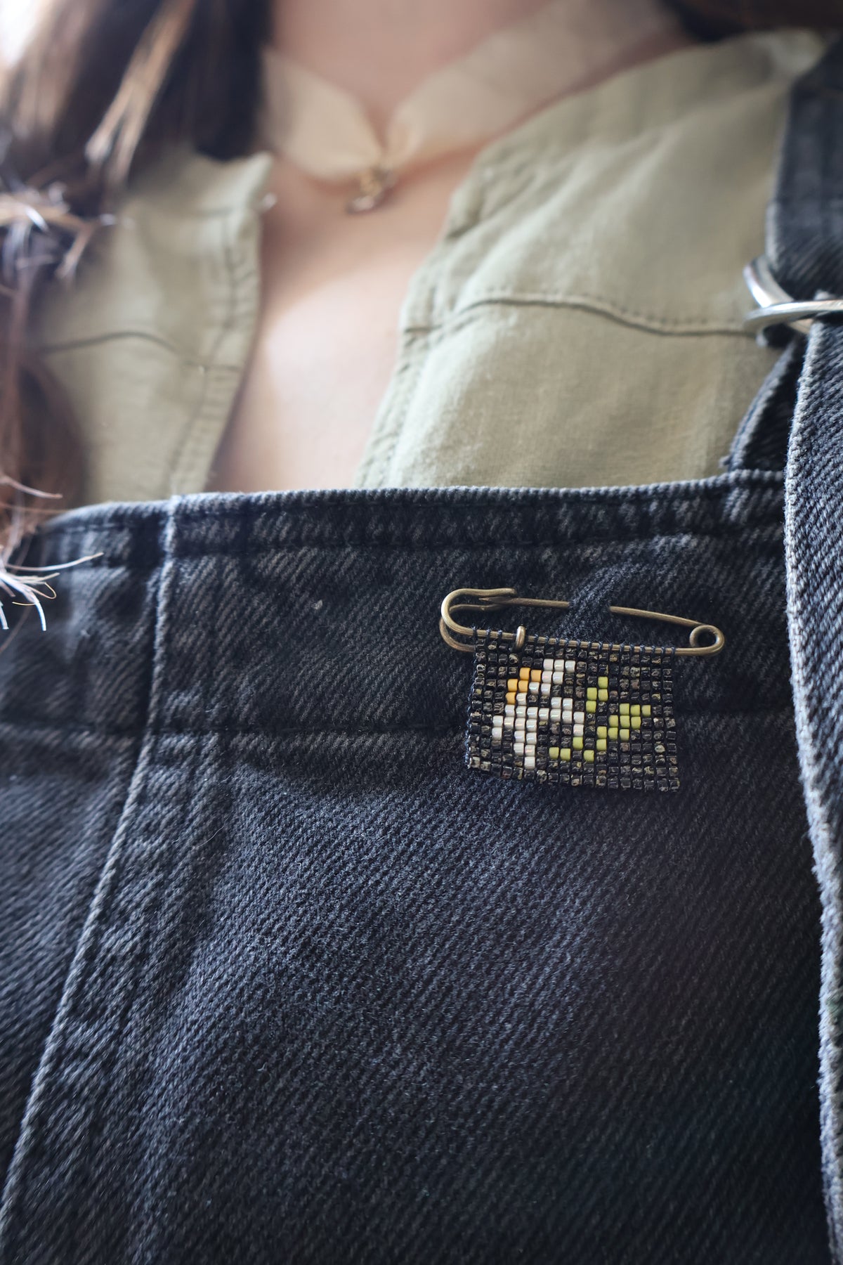 Chamomile Miyuki Glass Bead Brooch