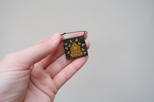 Bee Skep Miyuki Glass Bead Brooch
